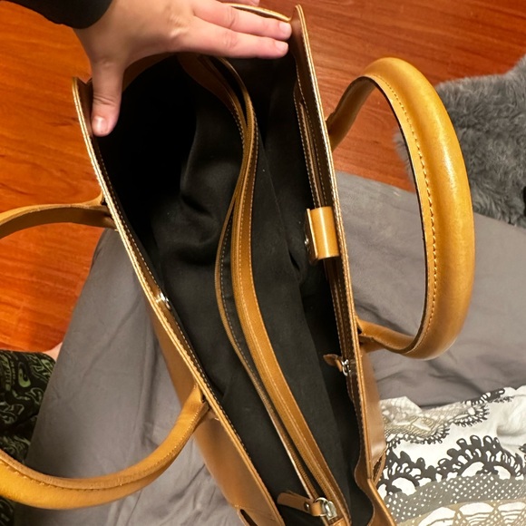 Alberta Di Canio genuine Leather Tote - Picture 3 of 5